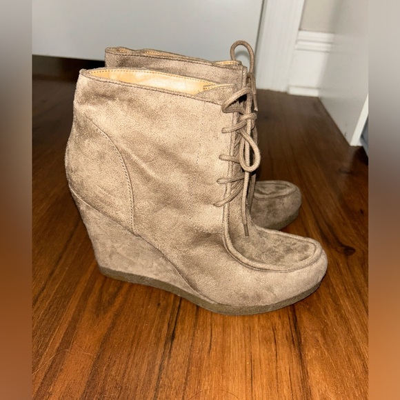 suede booties - Picture 4 of 6